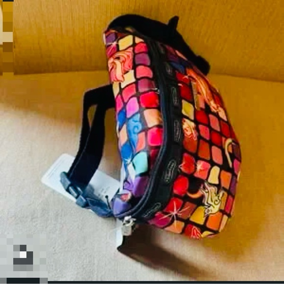 Lesportsac Vibrant GuanChan Cartoon Fanny | Bum | Sling | Belt Bag - Picture 3 of 7